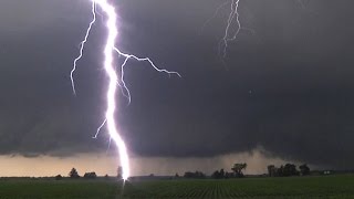 Intense lightning barrage from Illinois supercells  July 11 2015 [upl. by Schafer]