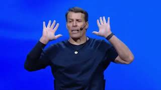 Tony Robbins  Ritual para arrancar tu dia Priming  Doblado al español Live from New York UPW [upl. by Jochbed]